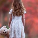 ¡Después de 3 años! hallan a niña desaparecida bajo unas escaleras ¡Después de 3 años! hallan a niña desaparecida bajo unas escaleras