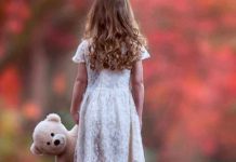 ¡Después de 3 años! hallan a niña desaparecida bajo unas escaleras
