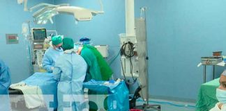 Jornada quirúrgica de prótesis de rodilla en el Hospital Vélez Paiz, Managua