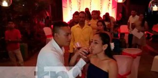 Parejas se unen en matrimonio en Santa Teresa