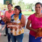 Mujeres del Triángulo Minero recibieron bonos de aves Mujeres del Triángulo Minero recibieron bonos de aves