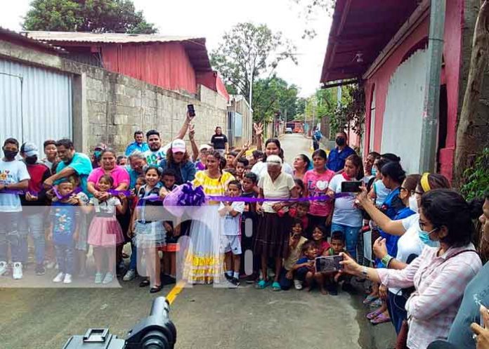 Familias del barrio El Recreo en Managua contentos por este proyecto