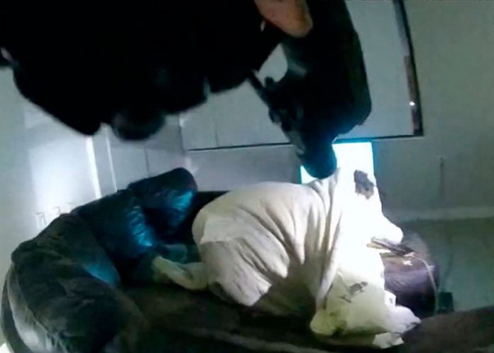 Policía de Minneapolis asesina a un afroamericano (Video)