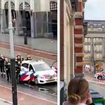 ¡LO ÚLTIMO! Sujeto en Ámsterdam se toma una tienda de Apple con rehenes Sujeto se toma tienda Apple en Ámsterdam con rehenes dentro