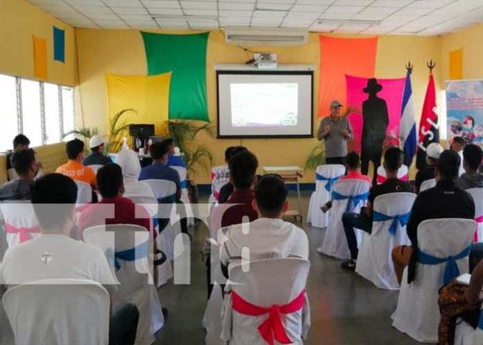 Estudiantes de Jinotepe capacitados