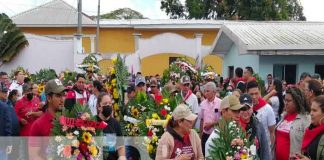Carazo rinde homenaje a Sandino