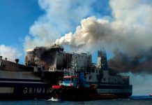 Encuentran a los primeros desaparecidos tras incendio de un Ferry en Grecia Encuentran dos de los desaparecidos tras incendio de un Ferry en Grecia