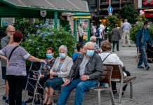 Gobierno de España retira el uso de mascarillas al aire libre