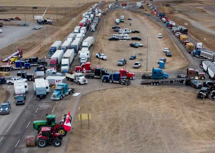 Cierre de planta de Ford por protestas en Canadá