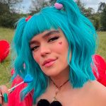 Crocs fichó a la Bichota para lanzar su nueva colección