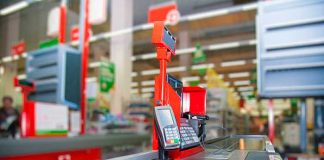 Cajera de supermercado muere tras sufrir acoso laboral por su jefe