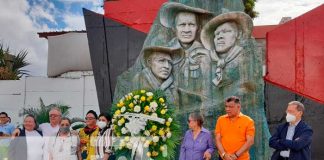 Ofrenda floral en honor a Sandino por parte de la Asamblea Nacional