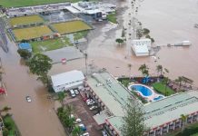 Más de 16 mil evacuados y ocho muertos por inundaciones en Australia