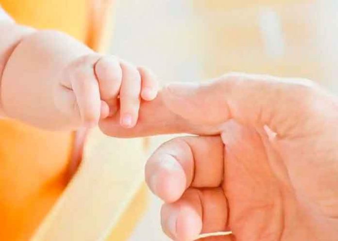 Bebé nace a las 2:22 de la madrugada del 22/2/22; afirman que es un milagro