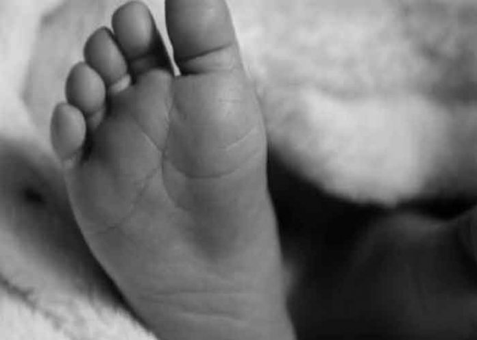 bebe-y Niño maltratado por un hombre en Costa Rica