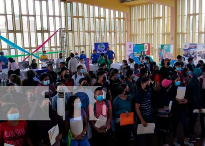 beca-carazo-13 Feria de becas universitarias en Carazo