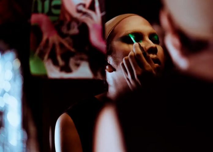 ¡Locura psicópata! Se viste de mujer y quema a su ex en Bolivia