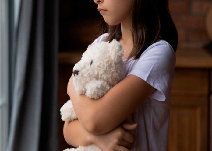 Niña es violada por su padre en Bolivia