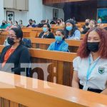 Adolescente en Nicaragua gana premio de ciencia por crear pastillas para limpieza Adolescente en Nicaragua gana premio científico por crear pastillas para limpieza