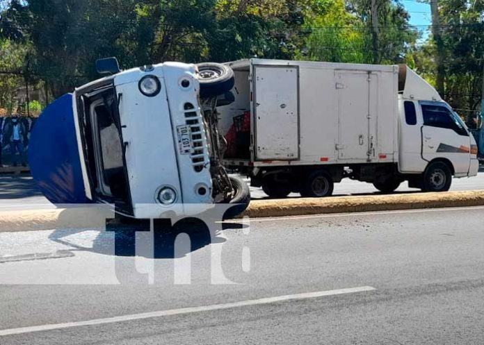 Accidente de tránsito con camión en sector de La Rocargo, Managua