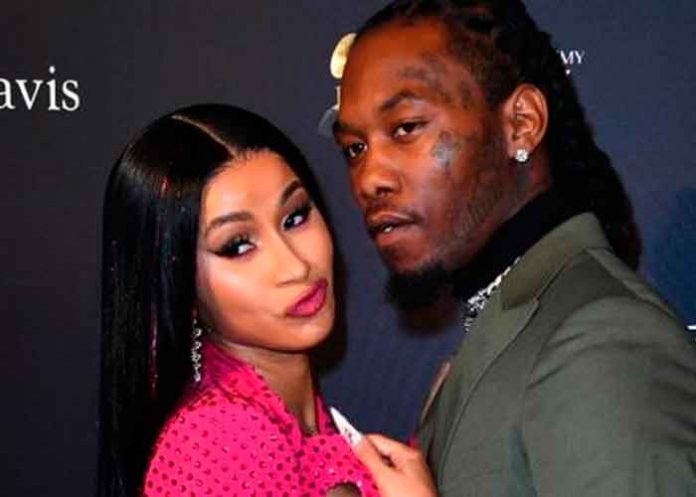 Offset le llena la casa de flores y regalos a Cardi B