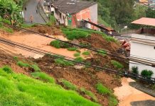 ¡Otra tragedia en Colombia! Alud de tierra deja 10 desaparecidos ¡Otra tragedia en Colombia! Alud de tierra deja 10 desaparecidos