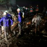 Suben a 14 muertos y 32 heridos por deslizamiento de tierra en Ecuador