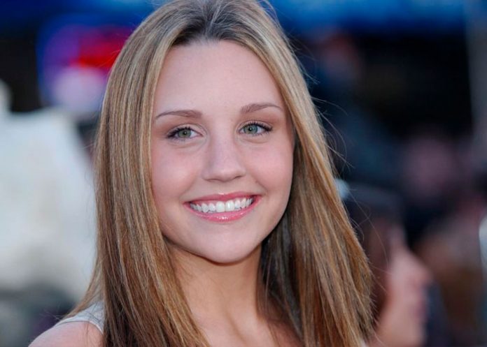 ¡Igualita que Britney Spears! Amanda Bynes pide terminar su tutela