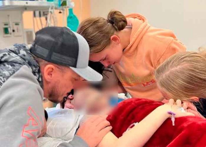 Padre de Drayke Hardman hace un llamado tras el suicidio de su hijo