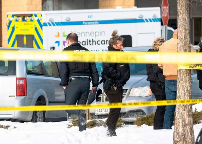 Tiroteo en una escuela de Estados Unidos dejó un estudiante fallecido