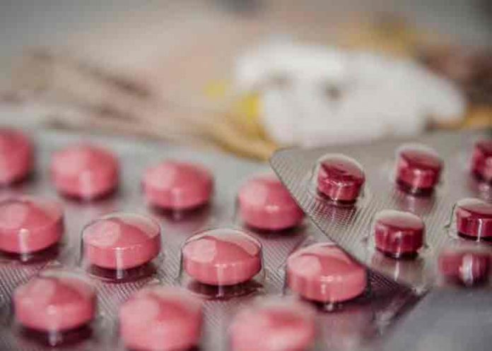 EE.UU autoriza el uso de emergencia de un nuevo fármaco contra la ómicron