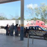 Autoridades de Guatemala detienen caravana de hondureños Autoridades de Guatemala detienen a masiva caravana de hondureños