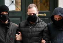 Arranca juicio por violación contra exdirector de teatro, Dimitris Lignadis