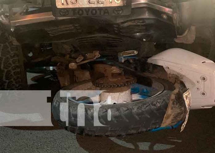Triple colisión dejó a un motociclista lesionado en Juigalpa, Chontales