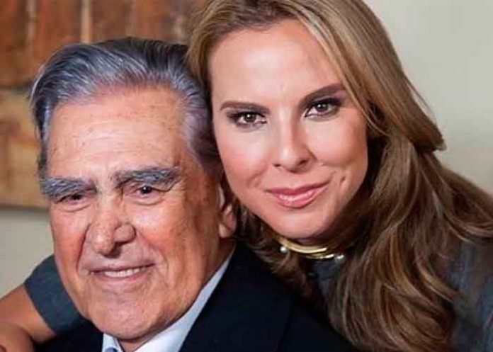 Kate del Castillo explica porque su padre no quiere vacunarse