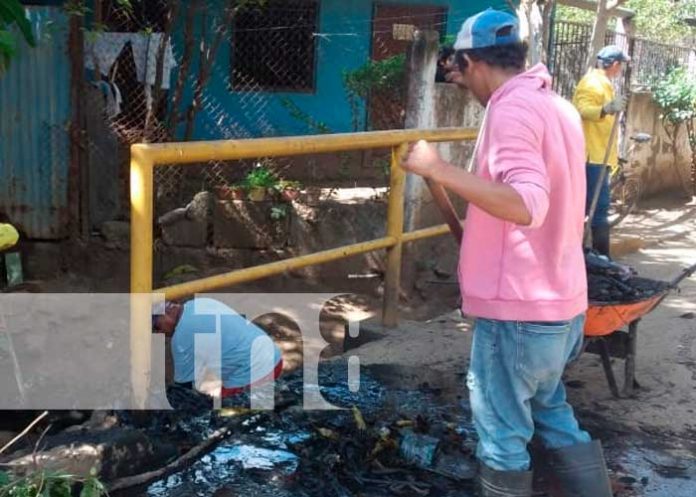 Limpieza de cauces en Tipitapa