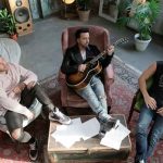 Luis Fonsi y Cali y el Dandee presentan «Ley de Gravedad» Luis Fonsi y Cali y el Dandee presentan "Ley de Gravedad"
