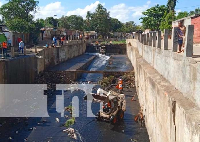 managua-limpieza-001 Plan Invierno con limpieza de cauces en Managua