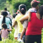 Joven migrante sometida a trabajo forzada para pagar el "coyote"