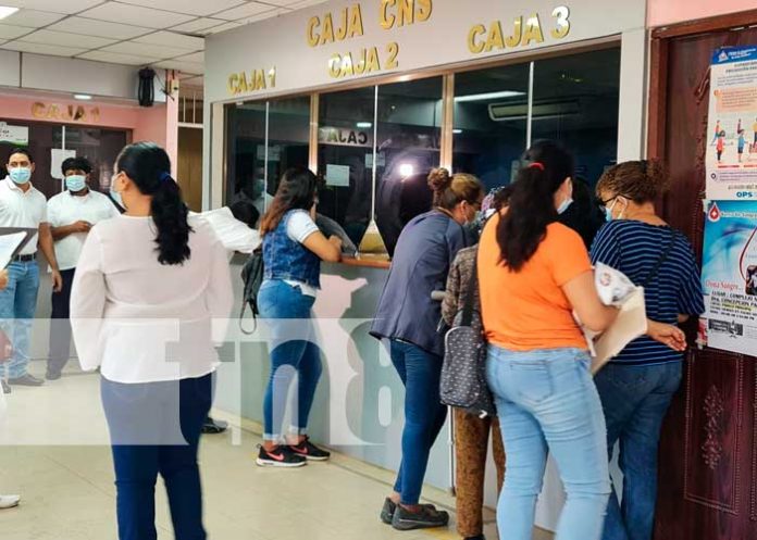 Pago del salario de febrero a trabajadores de salud en Nicaragua