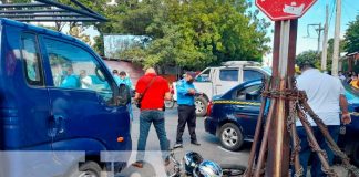 Aparatoso accidente de tránsito en un barrio de Managua