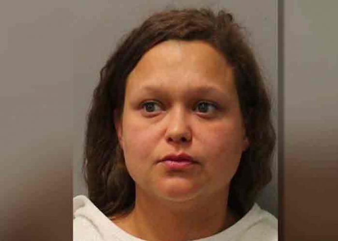 Mujer comete atroz crimen porque 