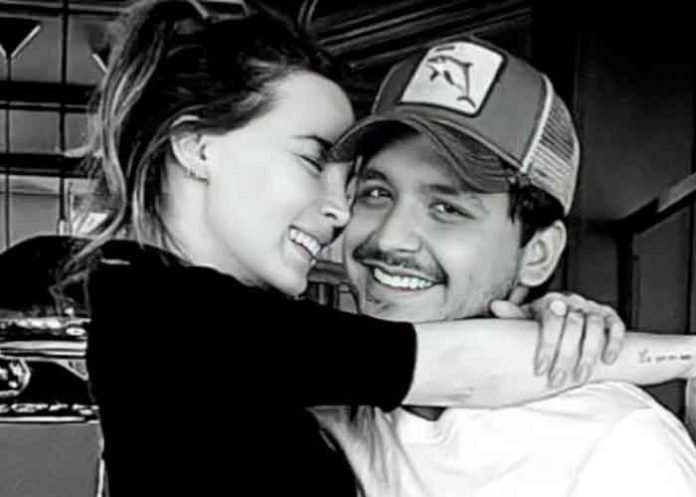 ¿Qué le pasó? Christian Nodal elimina mensajes tras terminar con Belinda