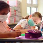 No exigirán el uso de mascarillas en las escuelas de Nueva York