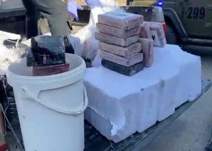 Autoridades de Panamá incautan paquetes de cocaína y marihuana