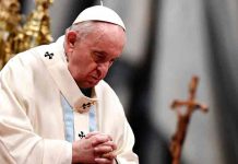 El papa condena mutilación genital de niñas y tráfico de mujeres El papa condena mutilación genital de niñas y tráfico de mujeres