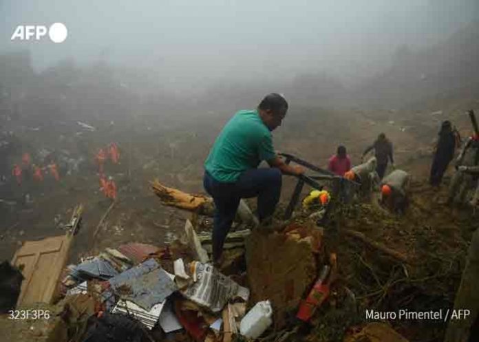 Cifra de muertos por fuertes lluvias en Petrópolis se eleva a 176