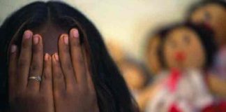 Dan 39 años de cárcel a mexicana que obligó a su hija a prostituirse