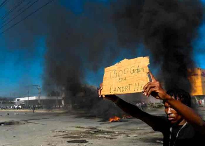 protesta-2- Protesta de obreros en Haití deja un muerto y dos heridos de bala