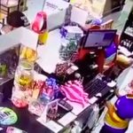 ¡Arriba las manos! Robo en un Súper Express de Managua (VIDEO) Robo armado en Súper Express de Managua